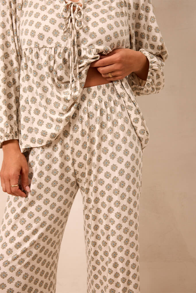 Thistle Block Tie-Top Long-Sleeve Women's Sleep Sets - Image 4
