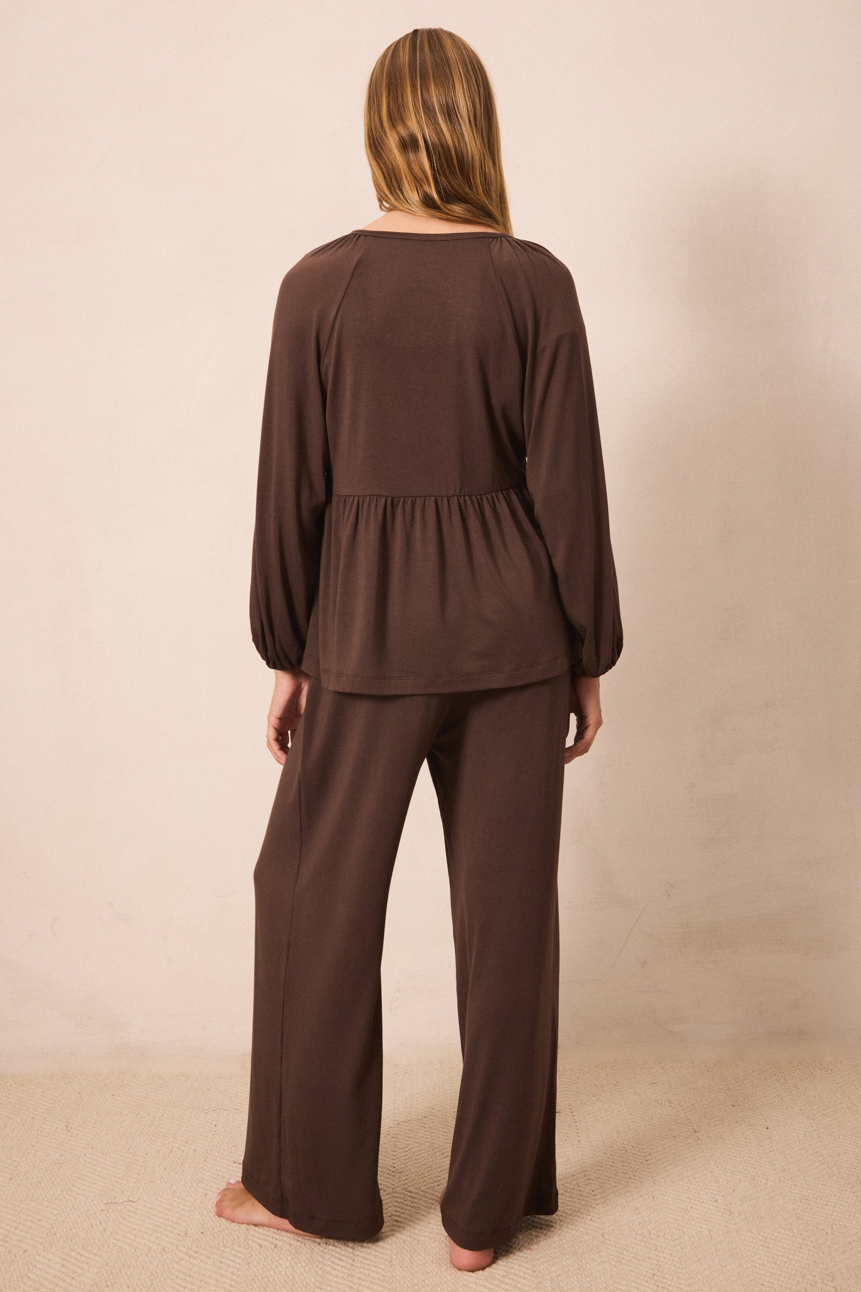 Cacao Tie-Top Long-Sleeve Women's Sleep Set - Image 4