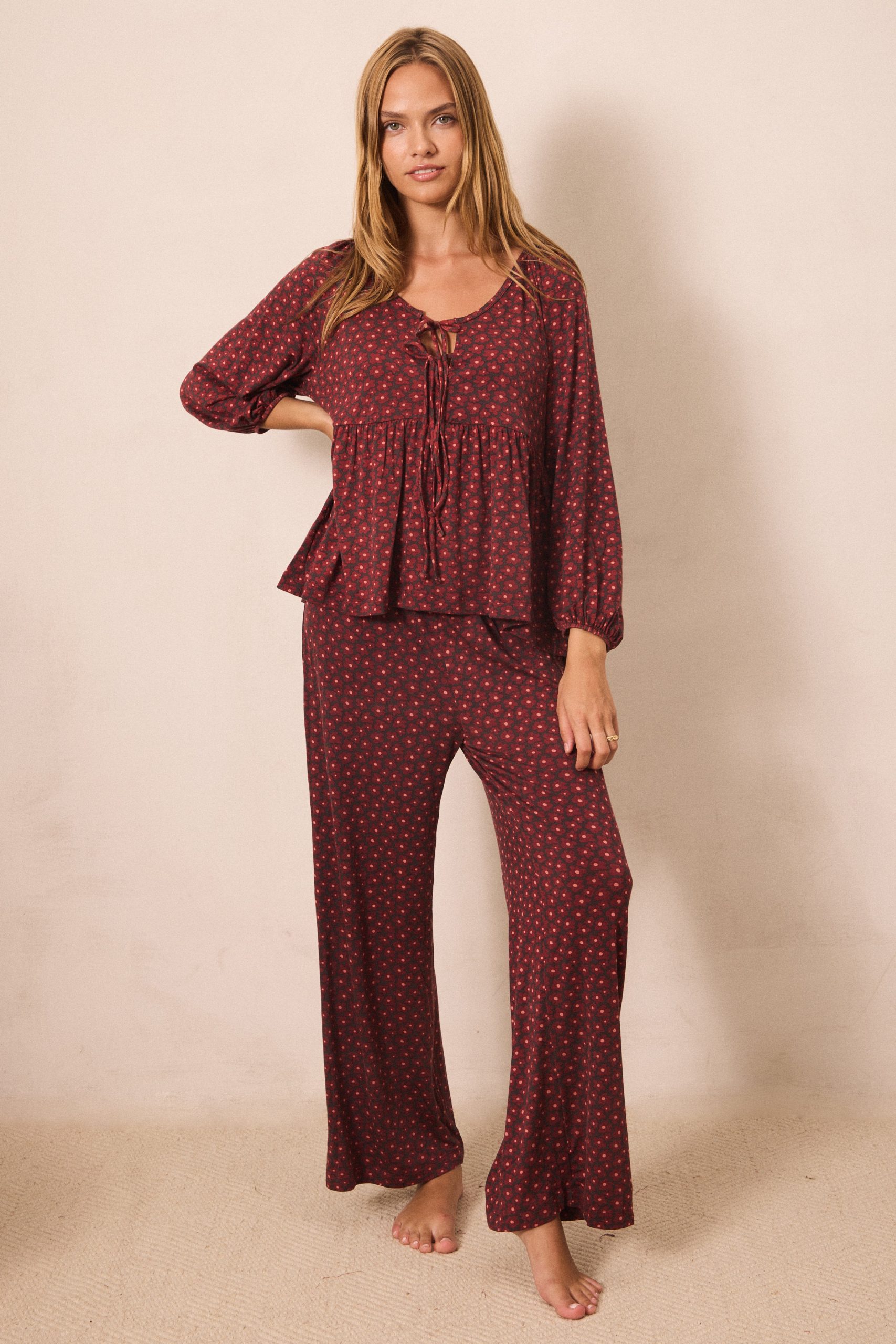 Midnight Daisy Tie-Top Long-Sleeve Women's Sleep Set