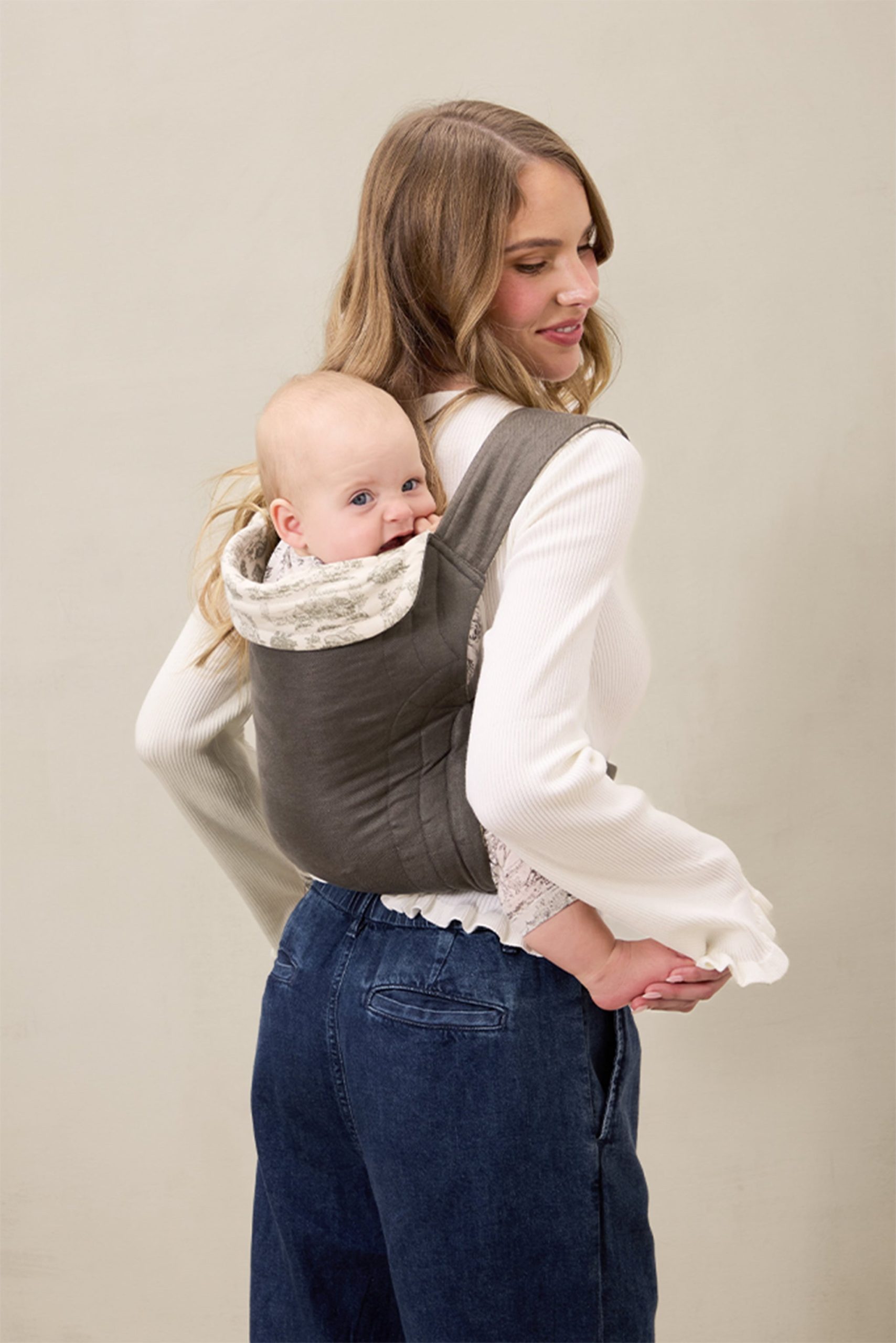 Charcoal Toile Soft Buckle Carrier - Image 4